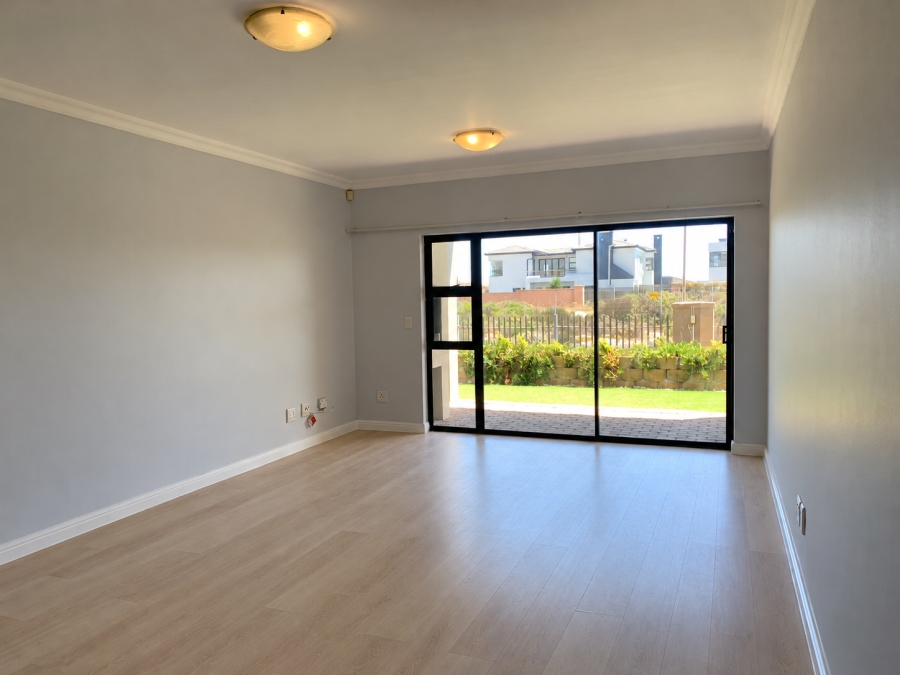 To Let 2 Bedroom Property for Rent in Bloubergstrand Western Cape